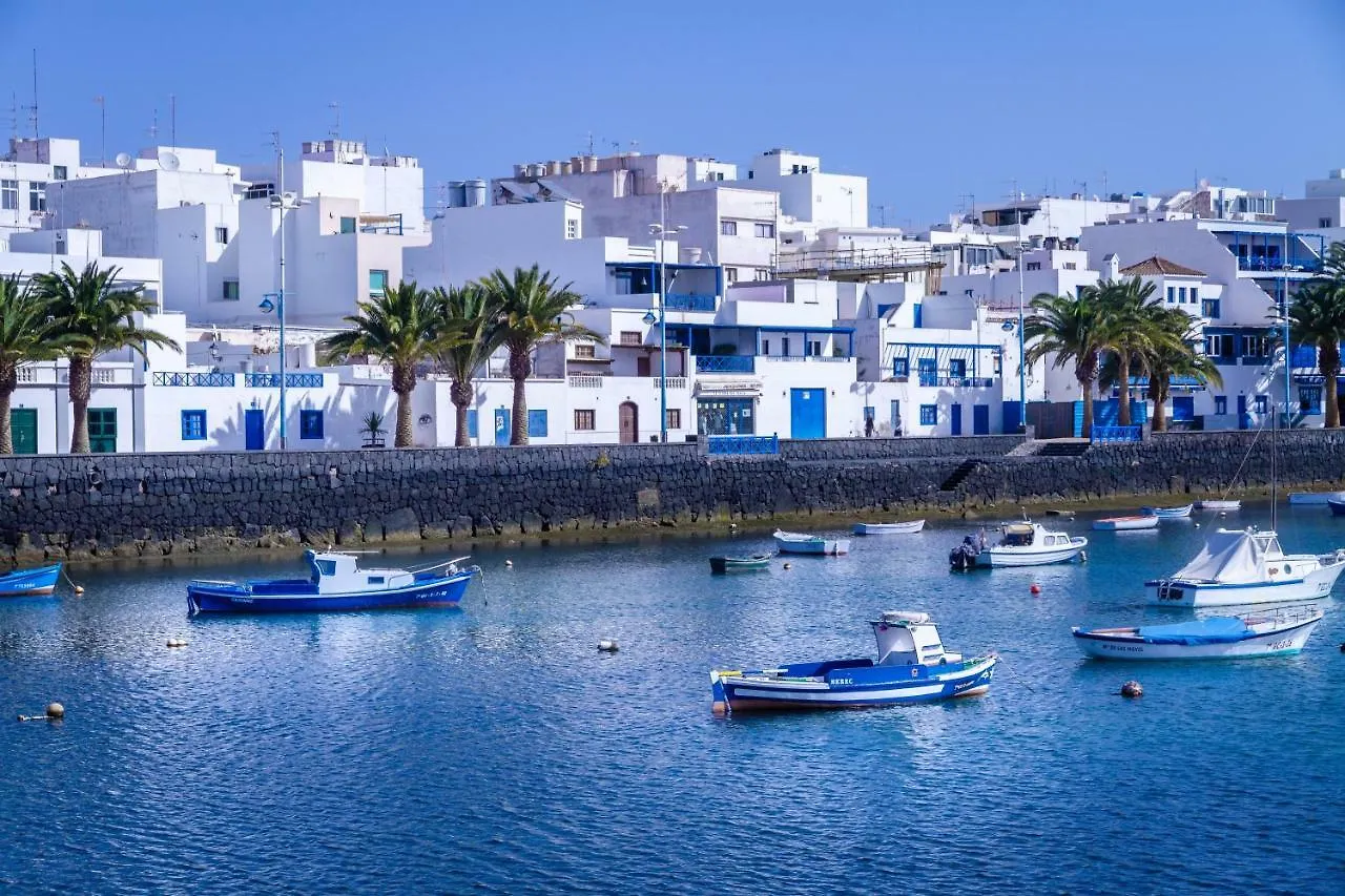 Rooms & Suites Loft 2H Deluxe Edition Arrecife
